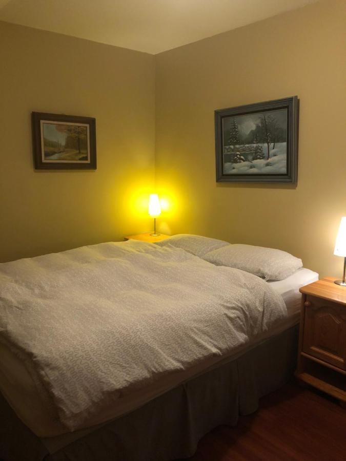 Crowsnest Vineyards Guesthouse Keremeos エクステリア 写真